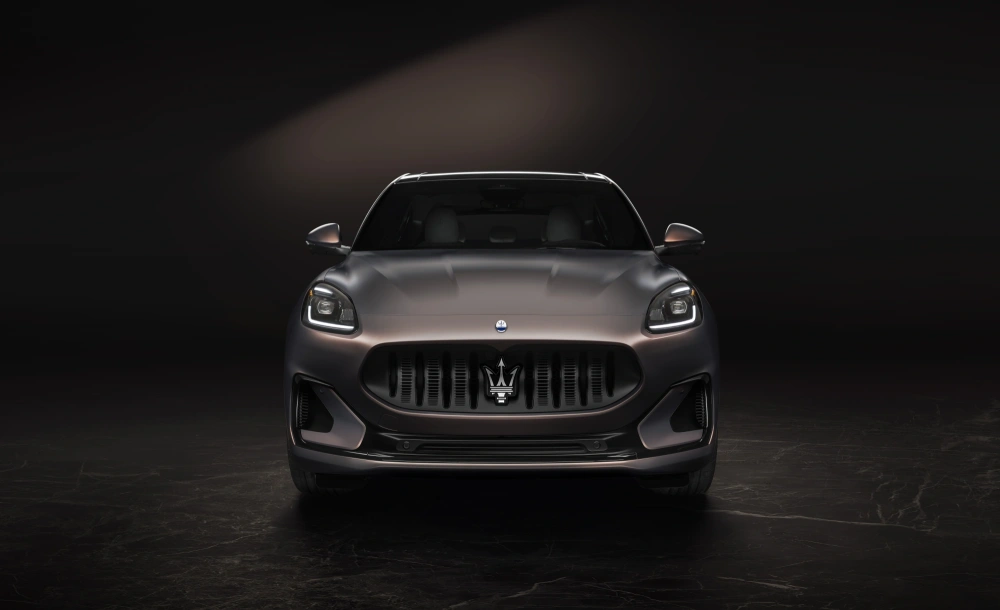 MASERATI JEDE NA AUTOSALONU V ŠANGHAJI 2023 NA ELEKTRICKÝ POHON