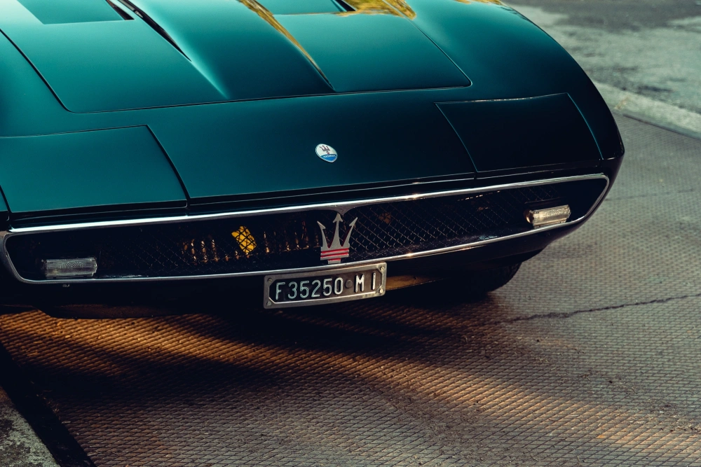 Vítr Maserati Ghibli vane už 55 let