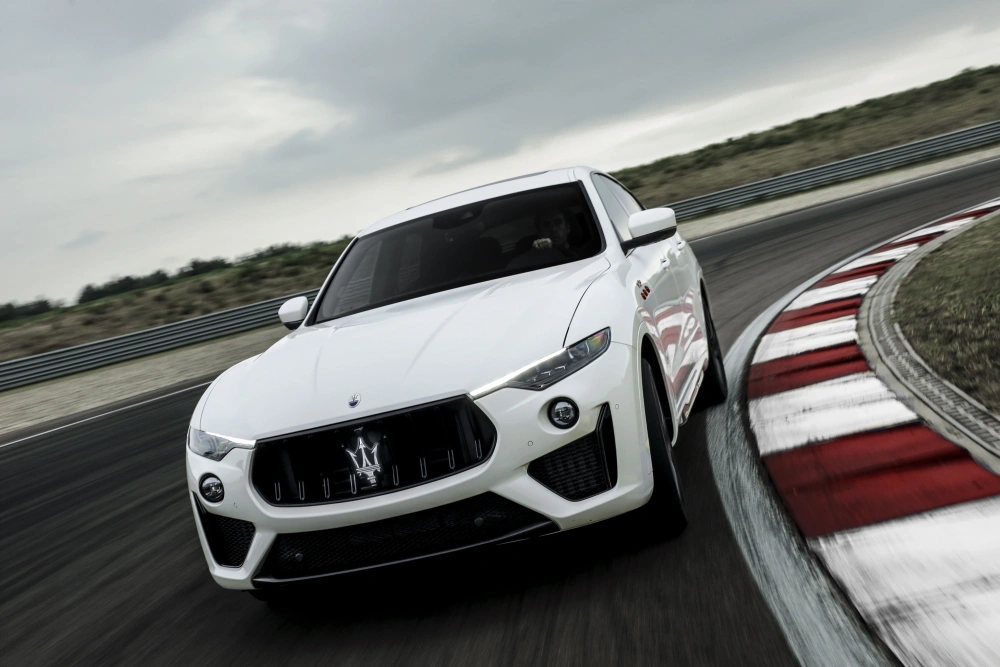 Automobil - test Maserati Levante Trofeo