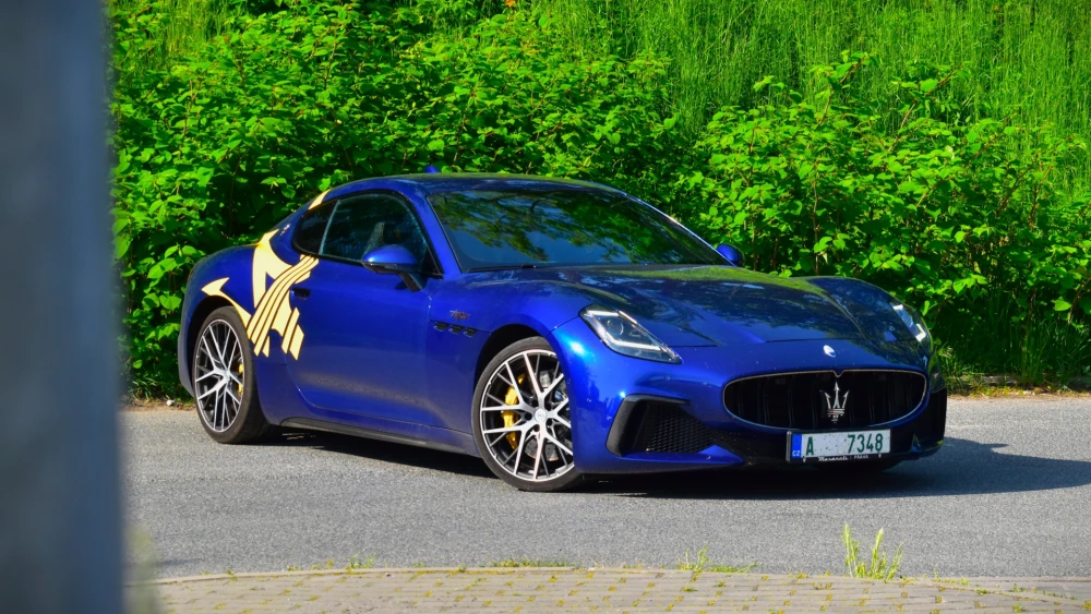 MASERATI GRANTURISMO V TESTU AUTOSALON.TV