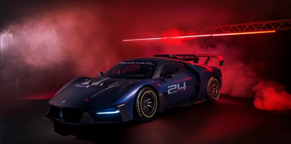 MASERATI MCXtrema: NOVÁ ZÁVODNÍ BESTIE S LOGEM TROJZUBCE, PŘEDSTAVENÁ NA MONTEREY CAR WEEK