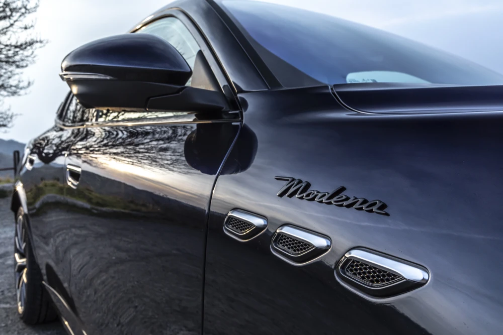 MASERATI GRECALE MODENA V TESTU AUTO.CZ
