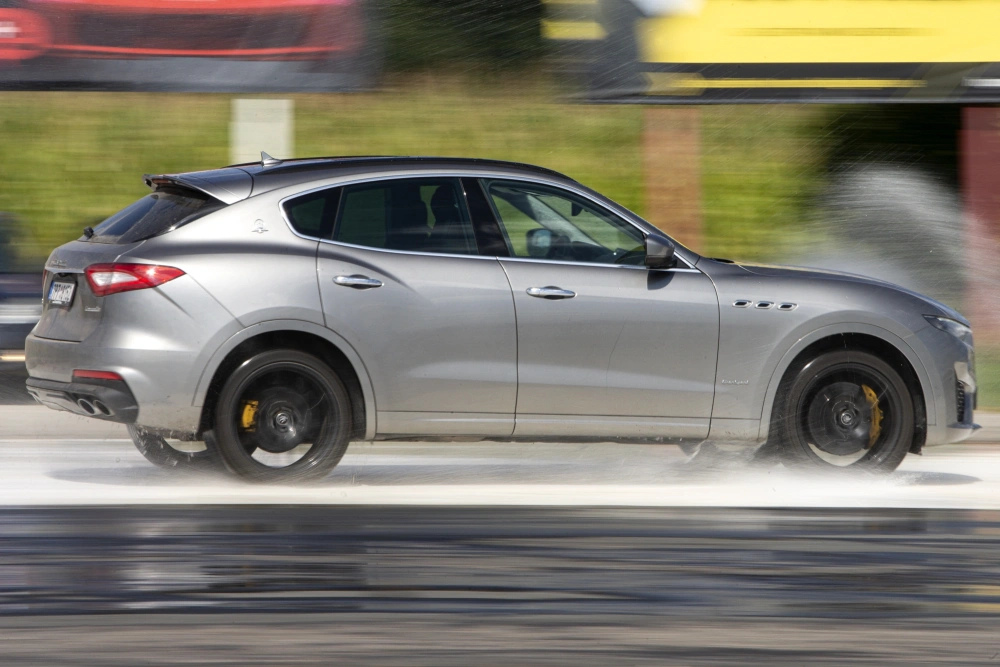 MASERATI DRIVING EXPERIENCE