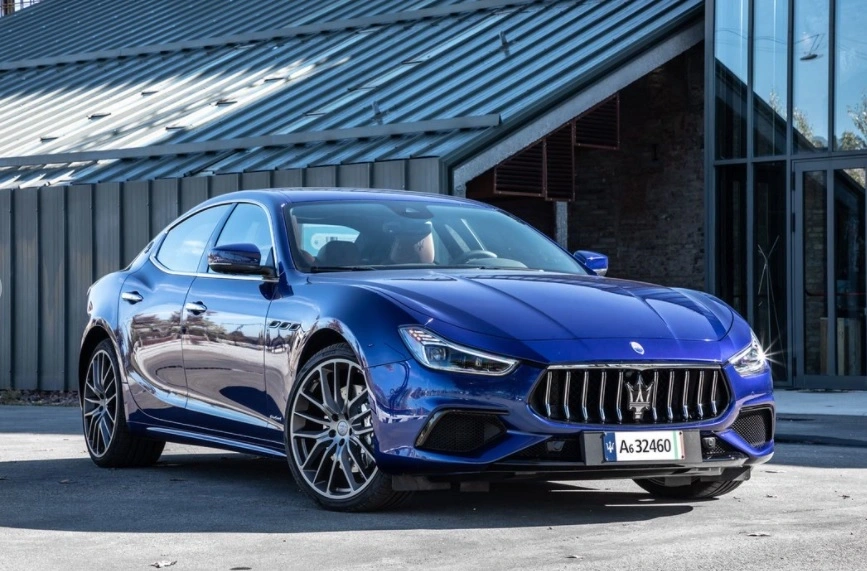 Jak jezdí nové Maserati Ghibli Hybrid a Quattroporte V6?