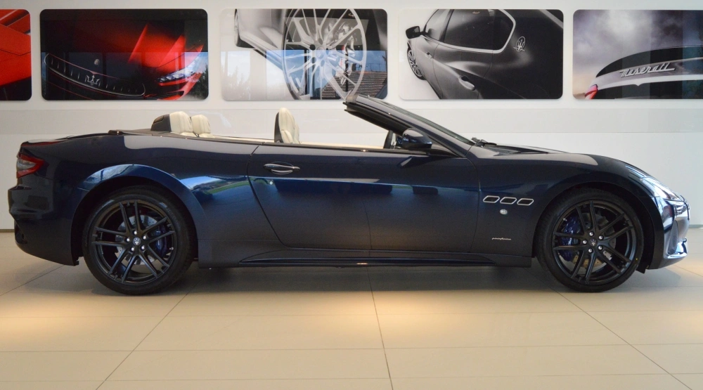 Maserati GranCabrio & Maserati Levante NERISSIMO paket