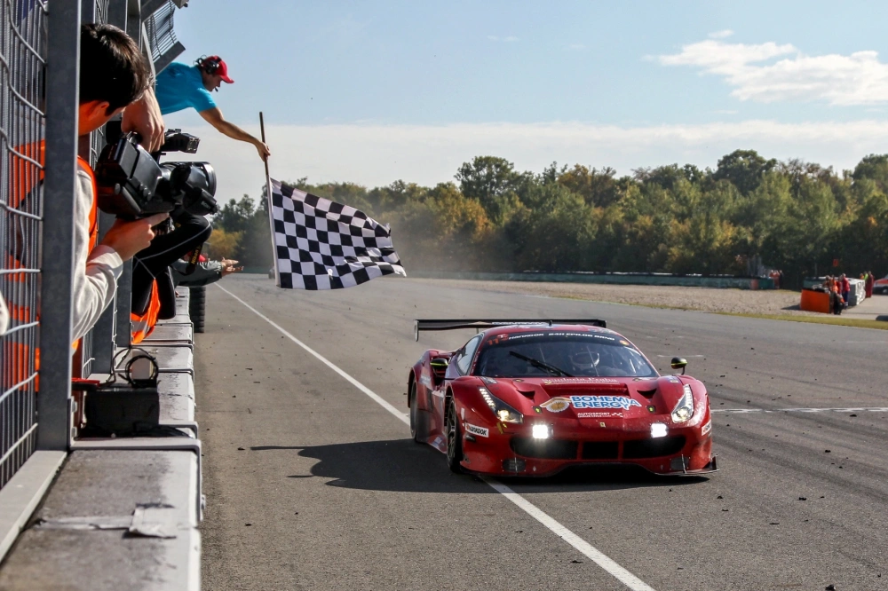 ​Scuderia Praha dominovala historicky prvnímu závodu na 24 hodin v České republice