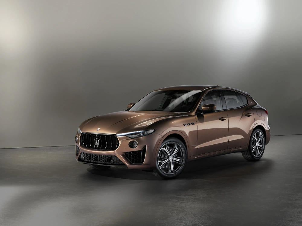 Maserati Levante S  v edici Zegna Pelletessuta