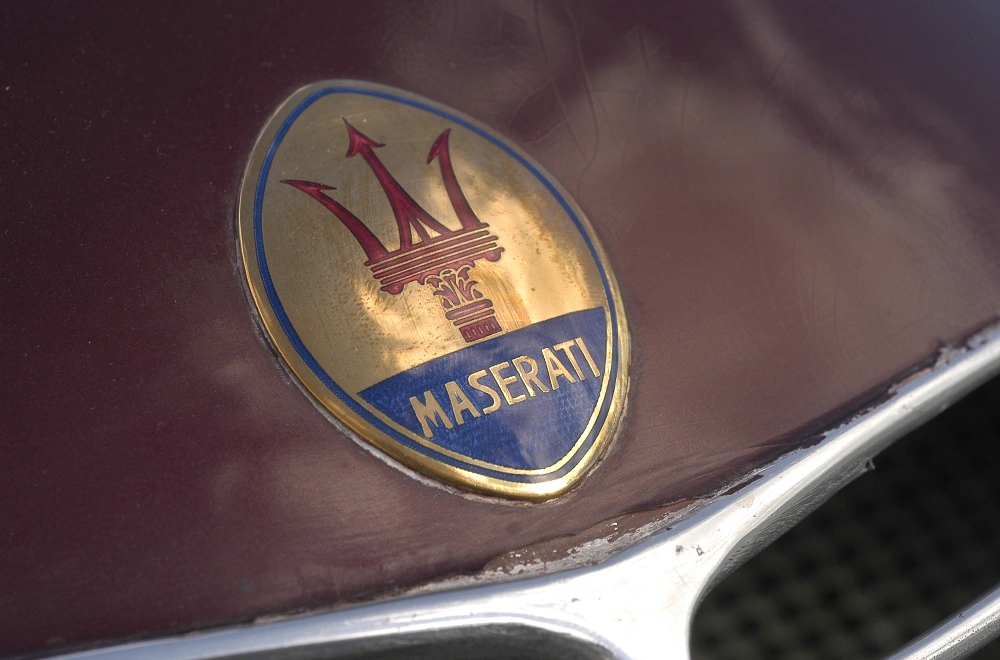 Připomínka historického vítězství Maserati 8CTF v závodě 500 mil Indianapolis