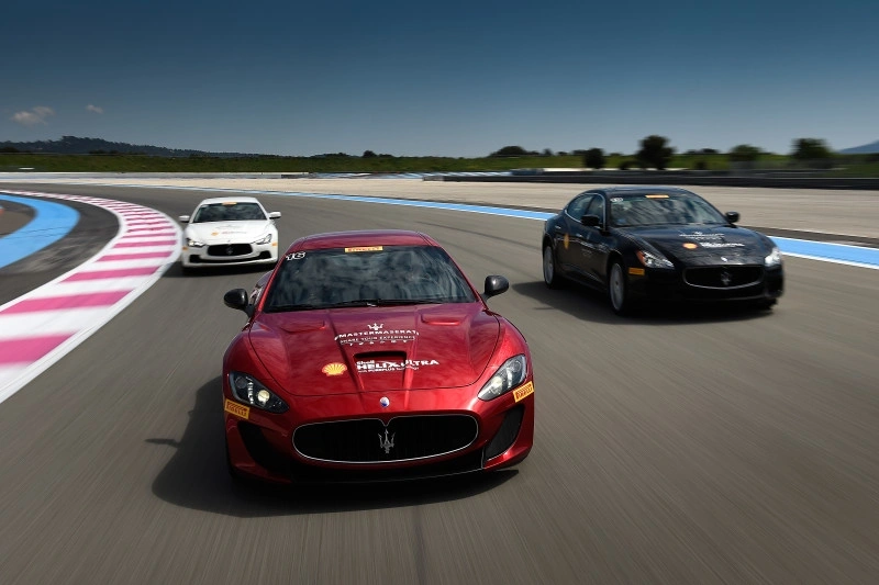 Projeďte se v Maserati po závodním okruhu v Itálii