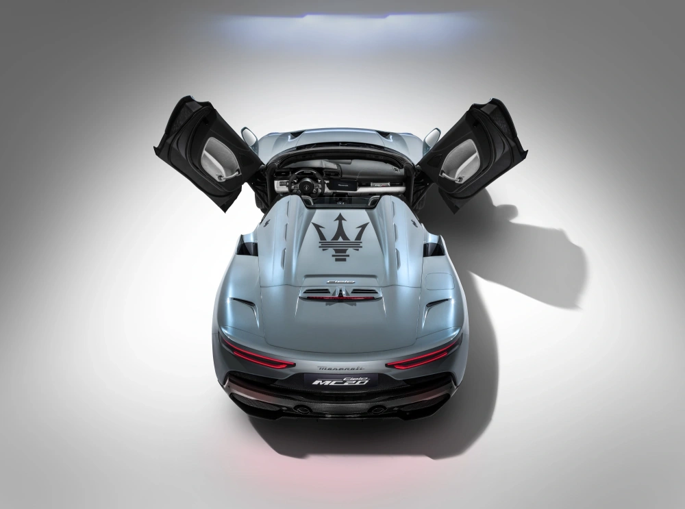 Celosvětová premiéra nového vozu Maserati MC20 Cielo