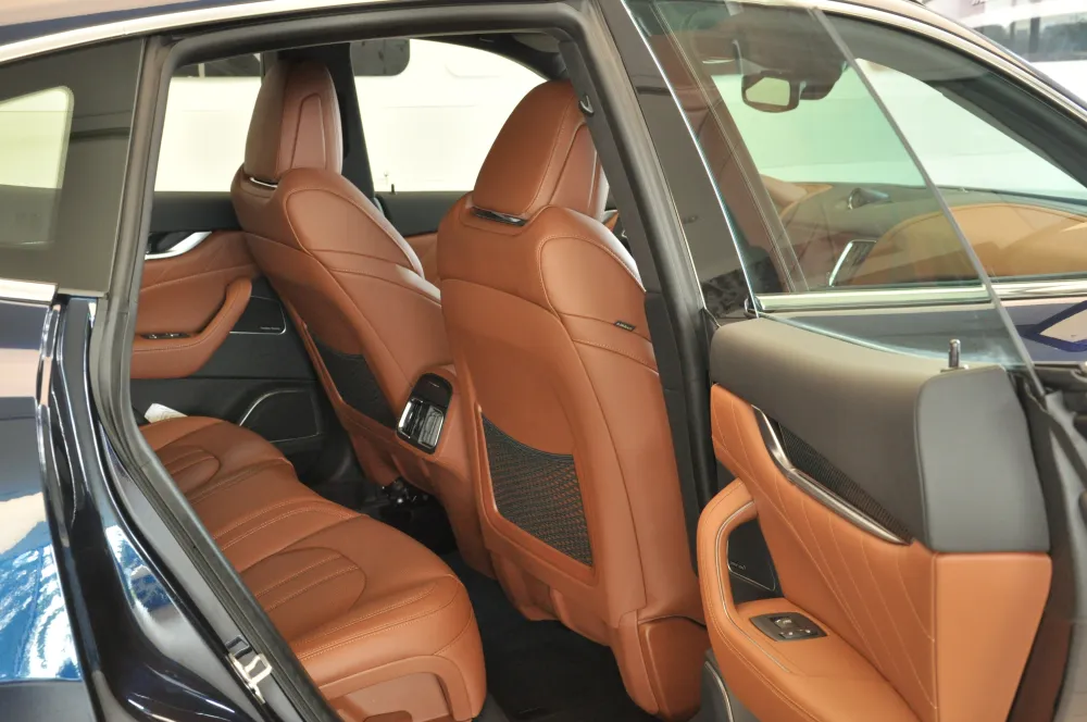 Maserati Levante foto 16
