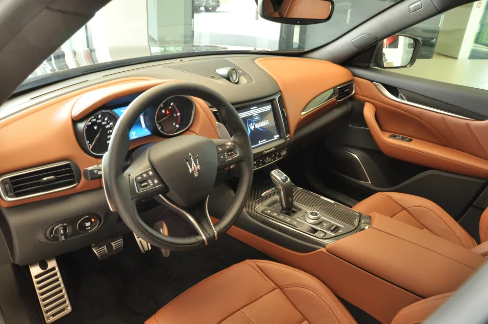 Maserati Levante foto 13