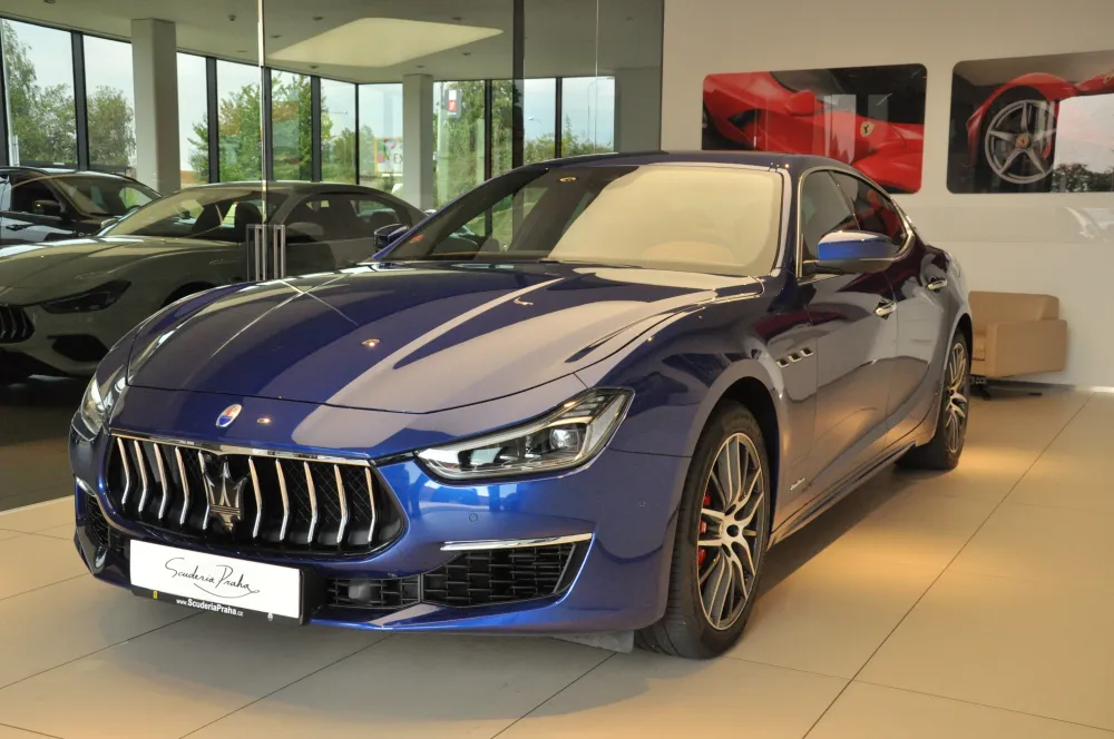 Maserati Ghibli foto 1