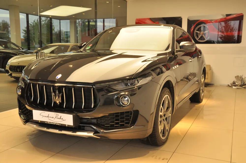 Maserati Levante foto 1