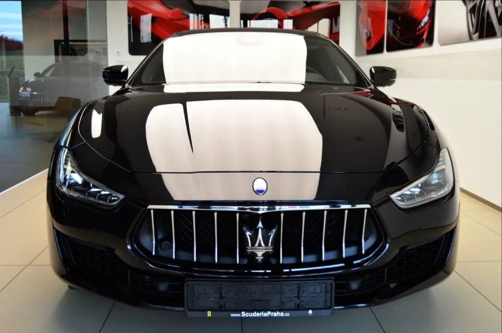 Maserati Ghibli foto 2