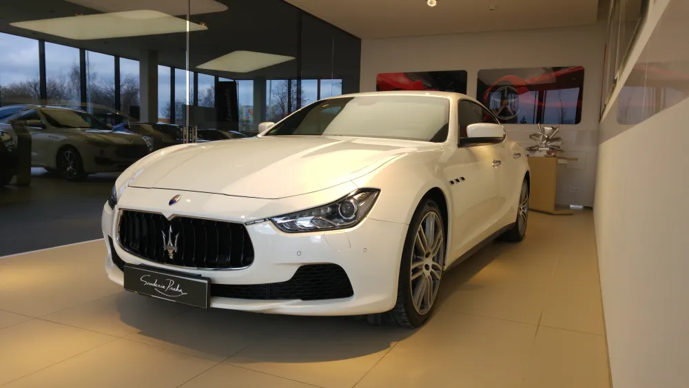 Maserati Ghibli foto 1