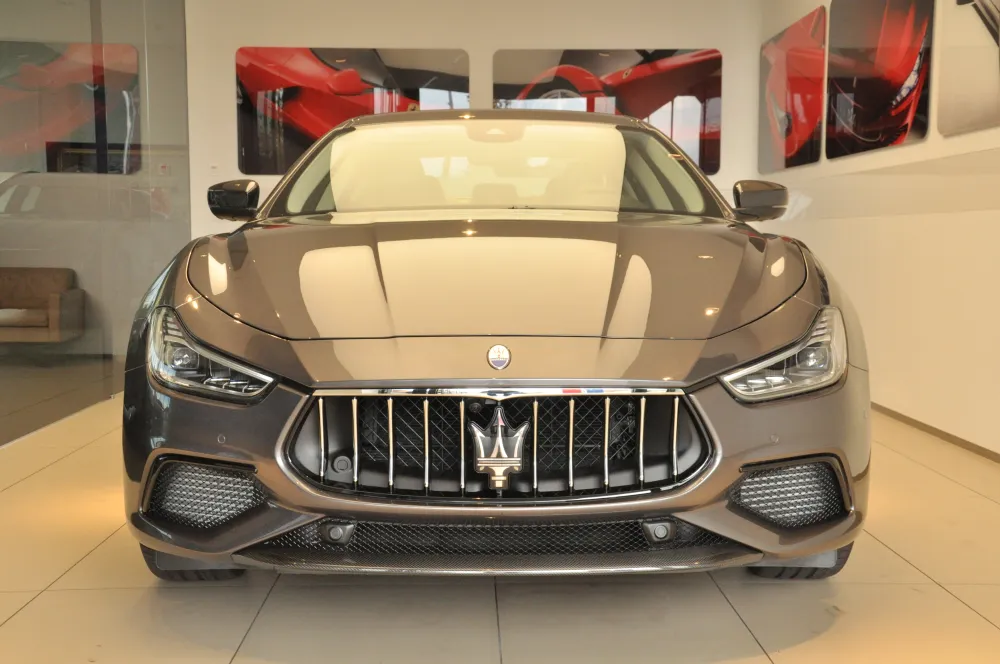 Maserati Ghibli foto 2