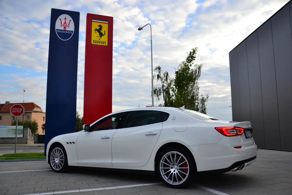 Maserati Quattroporte foto 7
