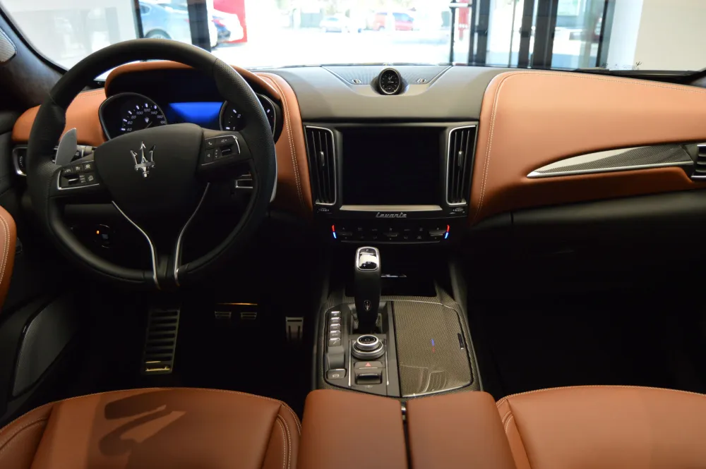 Maserati Levante foto 6