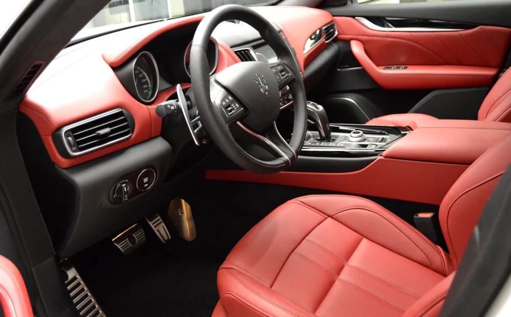 Maserati Levante foto 6