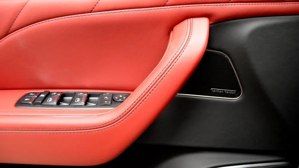 Maserati Levante foto 7