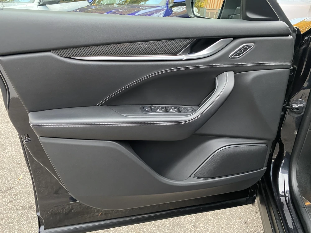 Maserati Levante foto 10