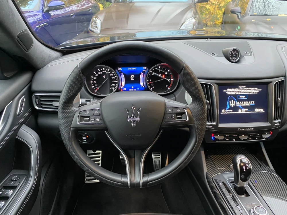 Maserati Levante foto 16
