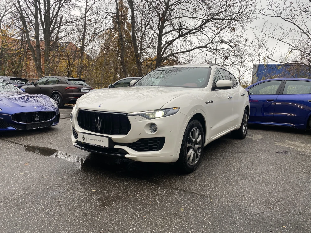 Maserati Levante foto 1