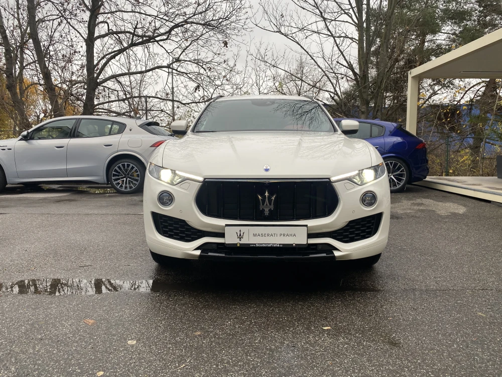 Maserati Levante foto 2