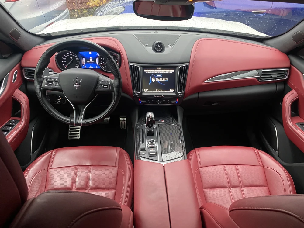 Maserati Levante foto 12