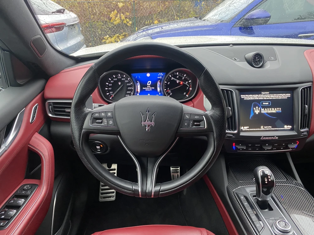 Maserati Levante foto 14