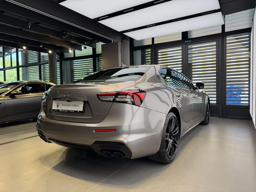Maserati Ghibli foto 8