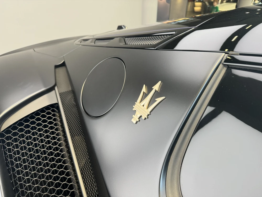 Maserati MC20 foto 30