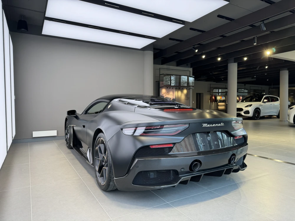 Maserati MC20 foto 4