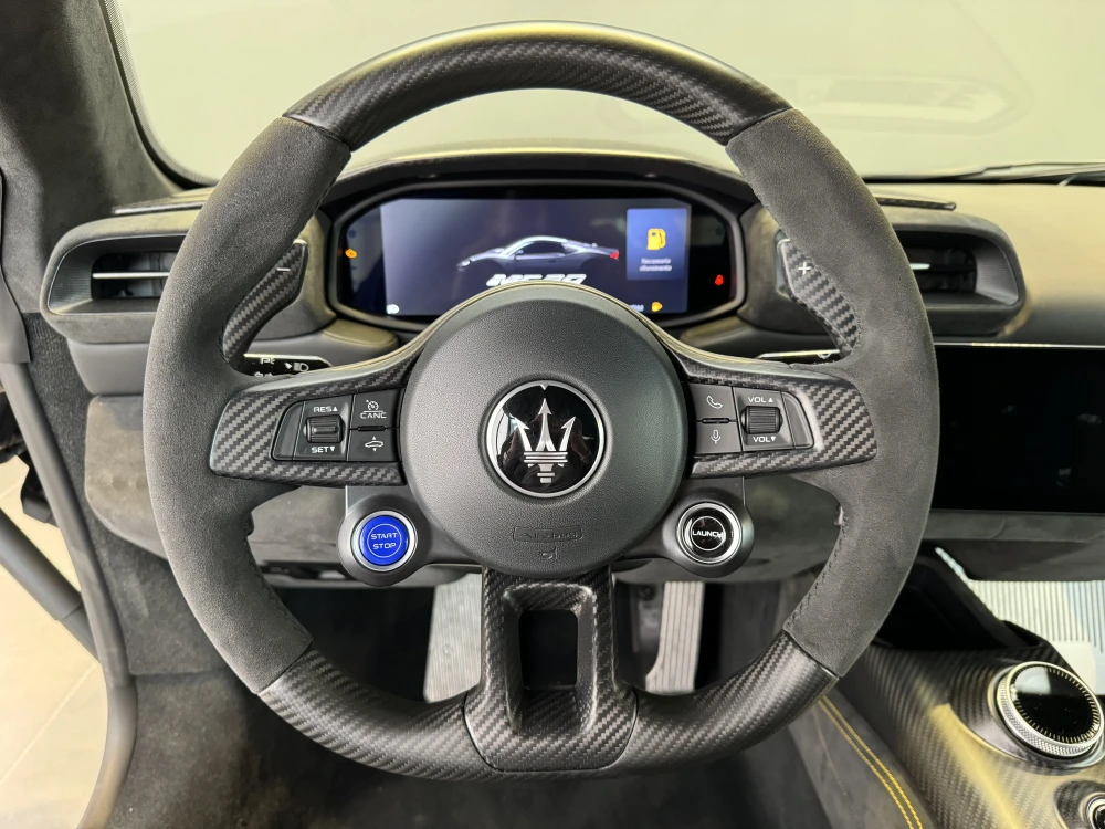 Maserati MC20 foto 20