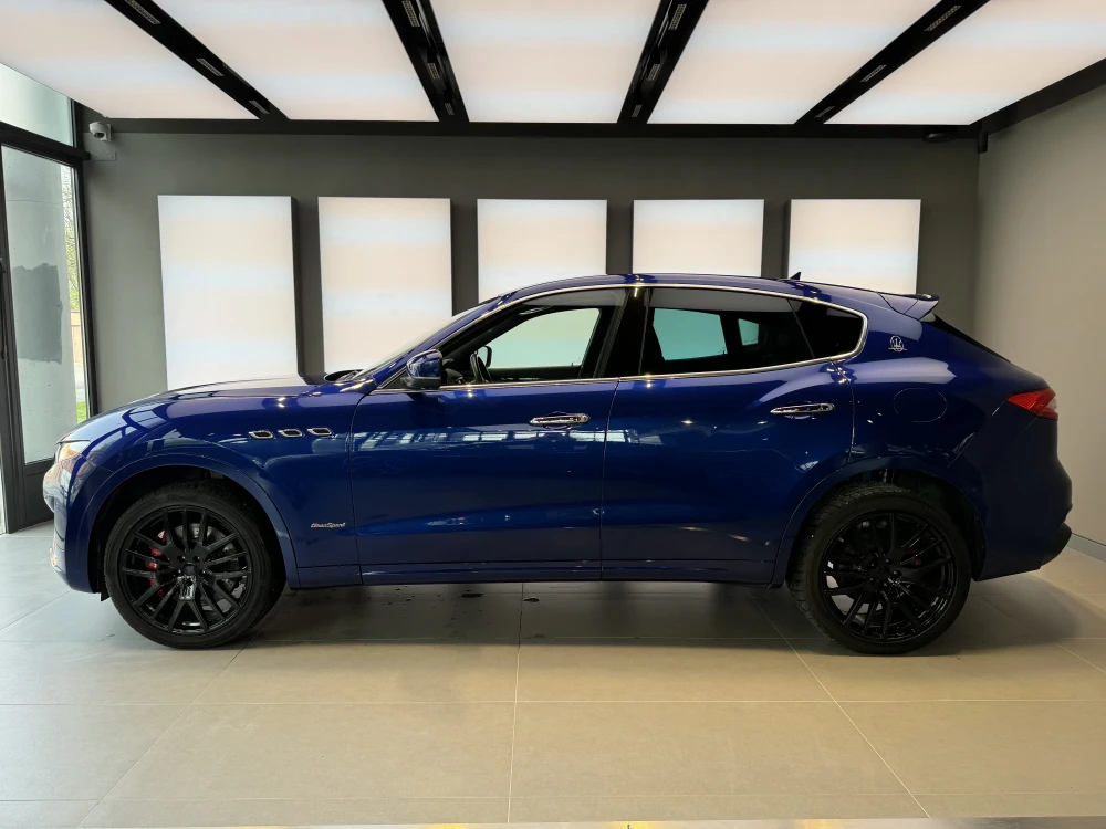 Maserati Levante foto 8