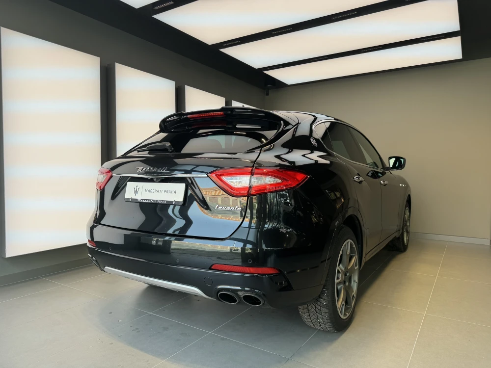 Maserati Levante foto 4