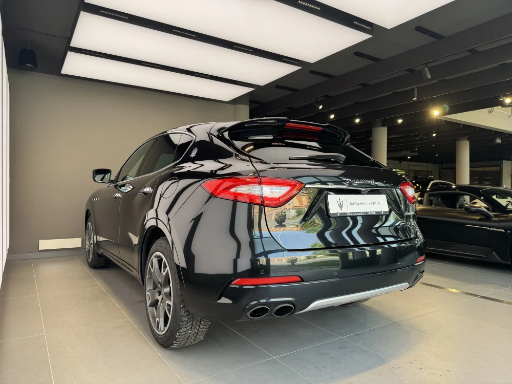 Maserati Levante foto 6