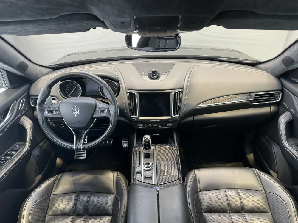 Maserati Levante foto 10