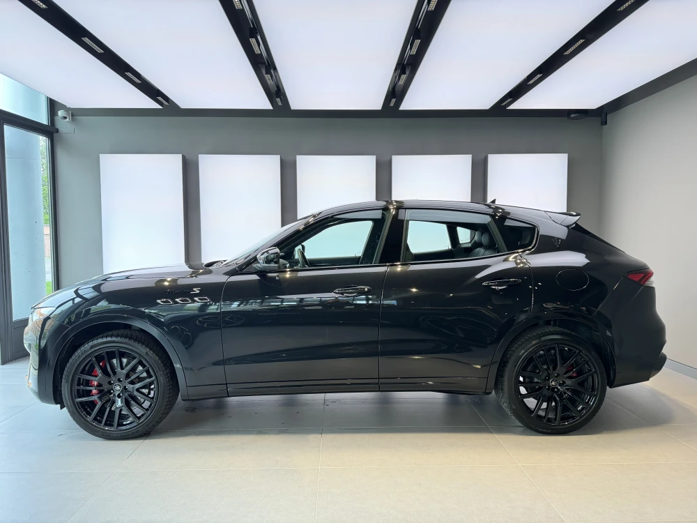 Maserati Levante foto 8