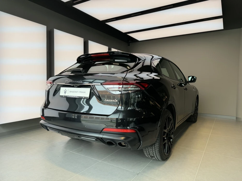 Maserati Levante foto 6