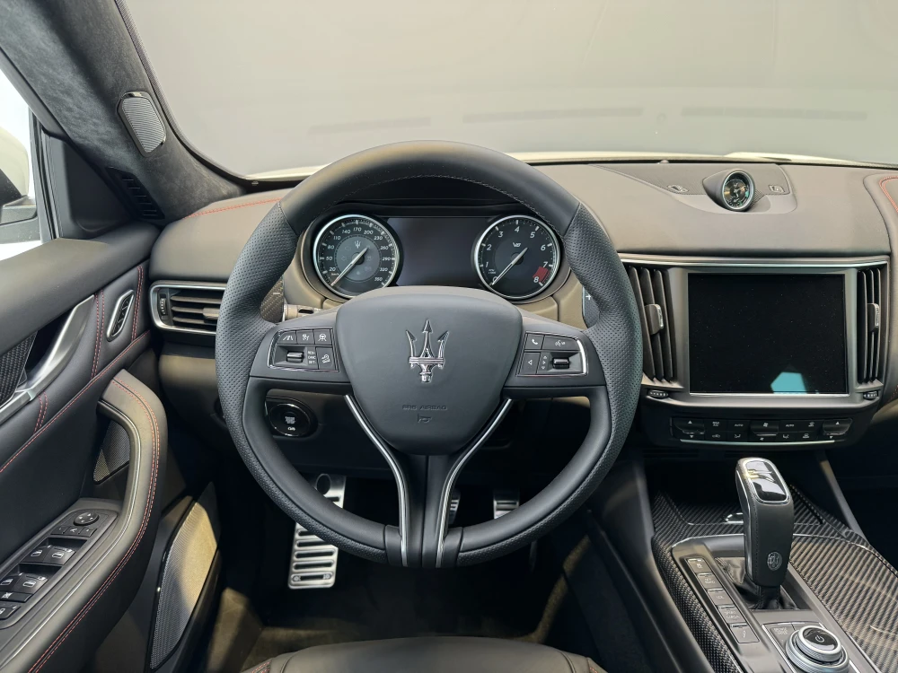 Maserati Levante foto 14