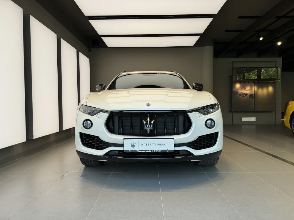 Maserati Levante foto 2