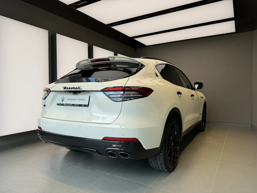 Maserati Levante foto 4