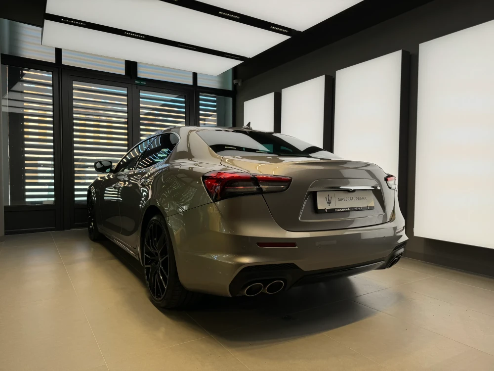 Maserati Ghibli foto 6