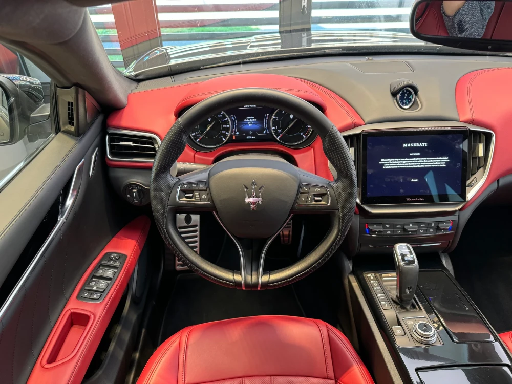 Maserati Ghibli foto 15