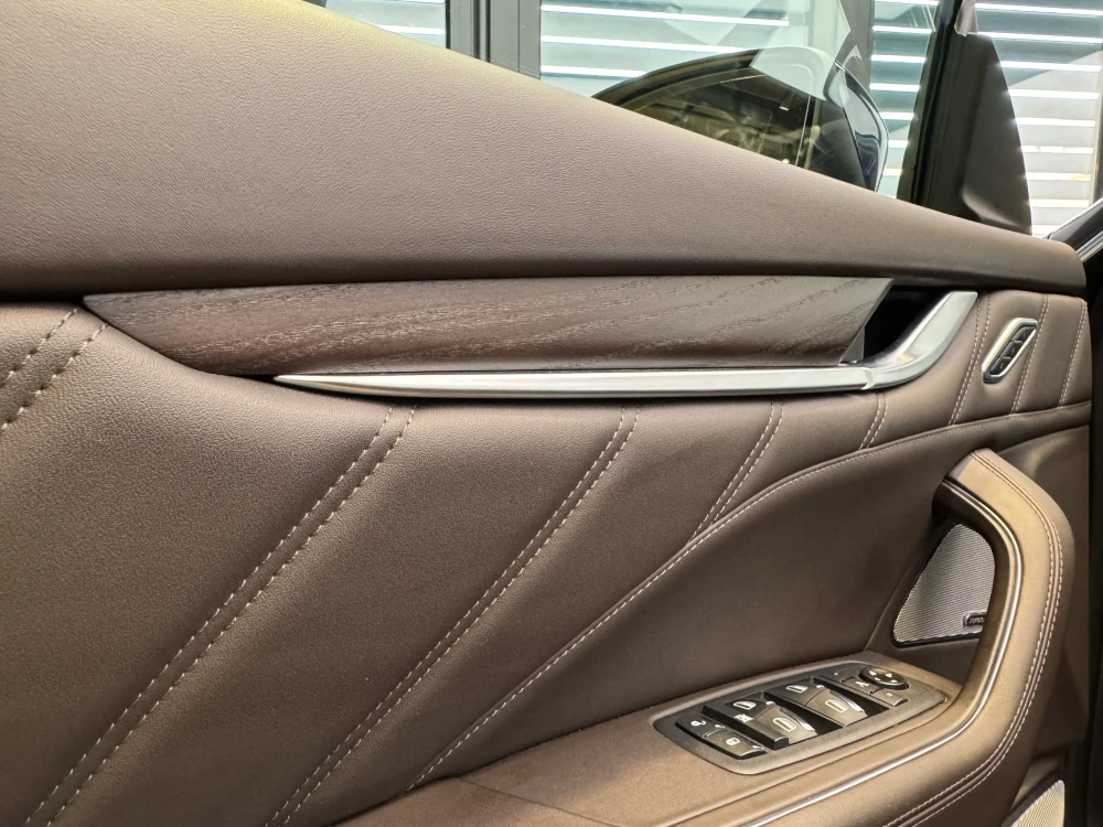 Maserati Levante foto 12
