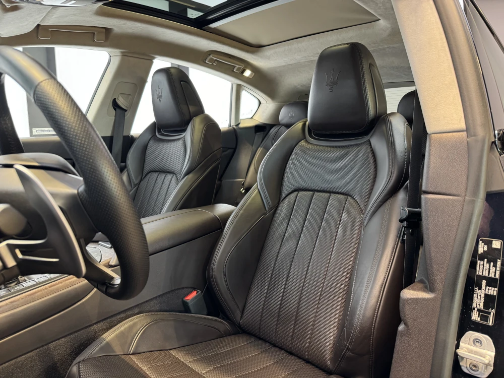Maserati Levante foto 10
