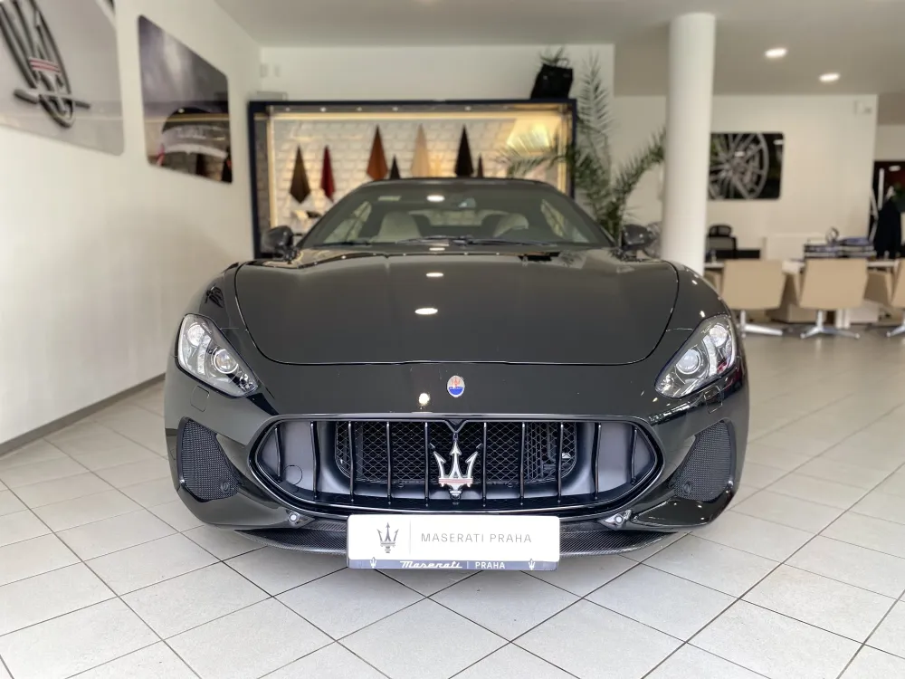 Maserati GranCabrio foto 2