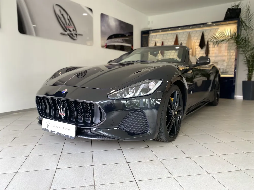 Maserati GranCabrio foto 9